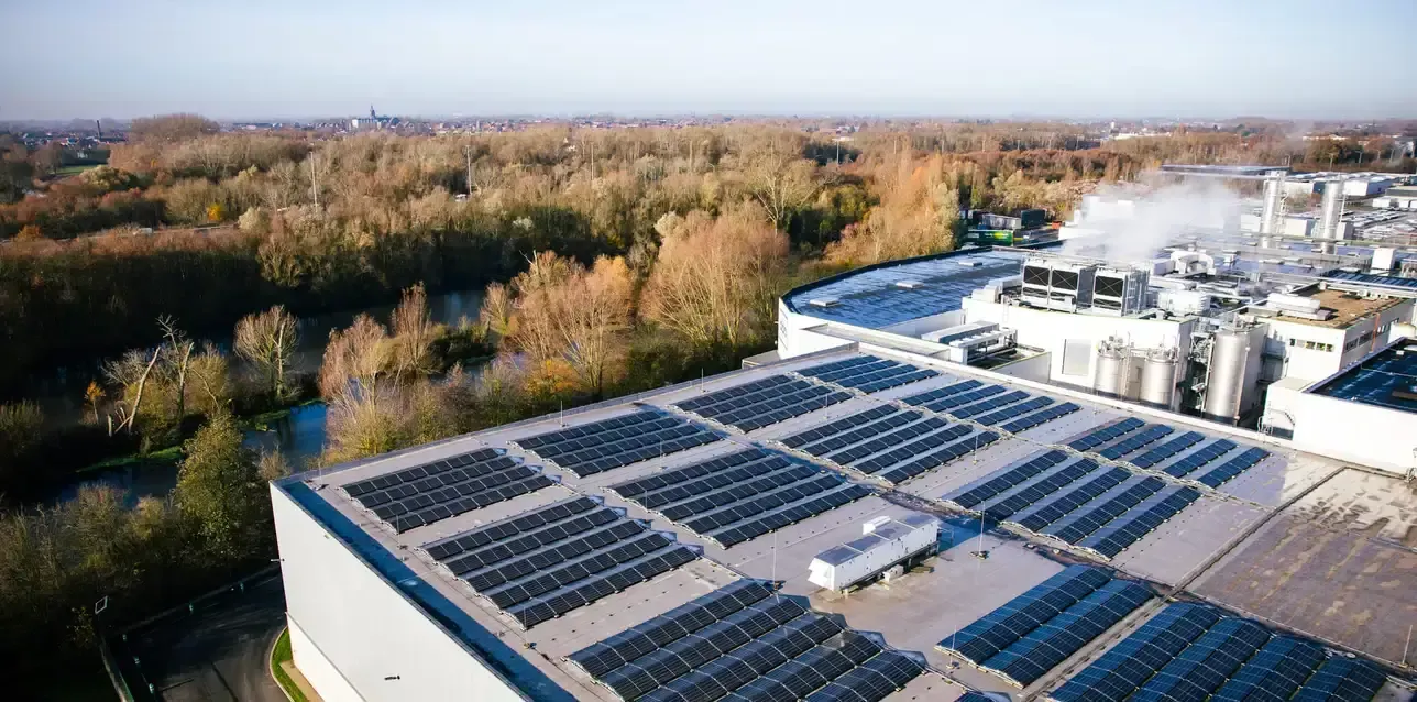 Industrial roof with solar panels